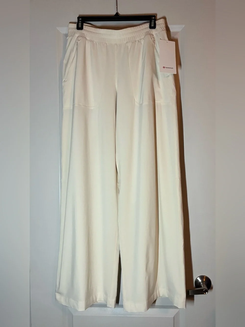 🆕 Lululemon Swift Mid-Rise Wide-Leg Pant in Light Ivory Size 8